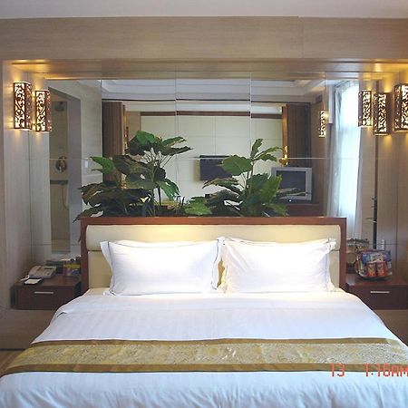 New Beacon Xinhang International Hotel Wuhan Ruang foto